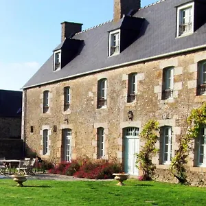 La Vieille Foulonniere : D'hotes & Permaculture Bed and breakfast